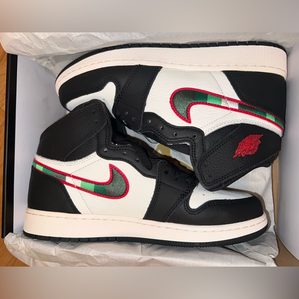 Retro Jordan 1 High “Sports Illustrated” 6.5Y